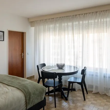 Διαμέρισμα Core - Gare Nest - Parking And Breakfast By Request *