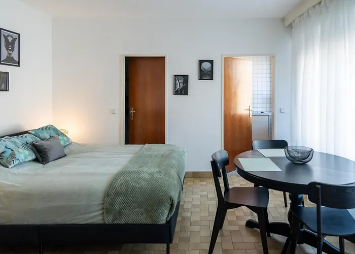 Διαμέρισμα Core - Gare Nest - Parking And Breakfast By Request Λουξεμβούργο