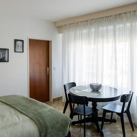 Core - Gare Nest - Free Breakfast Apartment Luxembourg