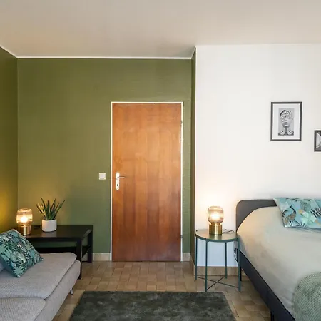 Core - Gare Nest - Free Breakfast Apartment