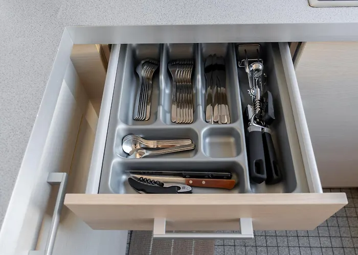 Core - Gare Nest - Parking And Breakfast By Request 아파트 룩셈부르크