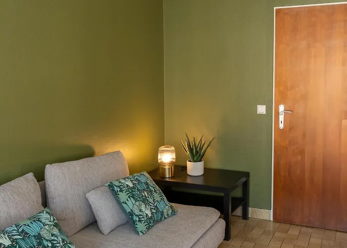 아파트 Core - Gare Nest - Parking And Breakfast By Request