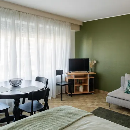 Core - Gare Nest - Parking And Breakfast By Request Апартаменты