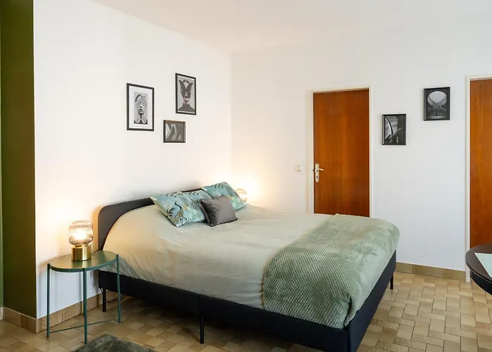 Core - Gare Nest - Parking And Breakfast By Request *